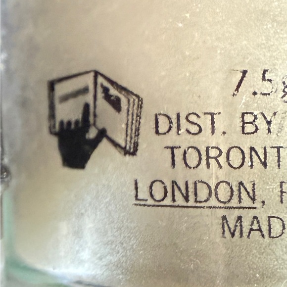 MAC Iridescent Pigment Powder 26 ounce White - Picture 5 of 9